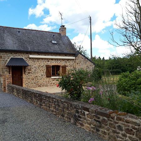Les Roses Tremieres Villa Trans-la-Foret Bagian luar foto